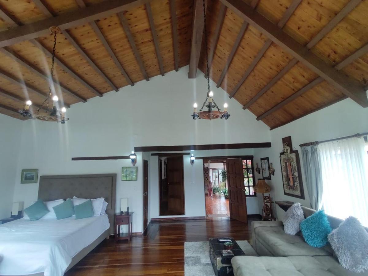 Bed and Breakfast Hacienda El Pinar Del Viento Вілья-де-Лейва Екстер'єр фото
