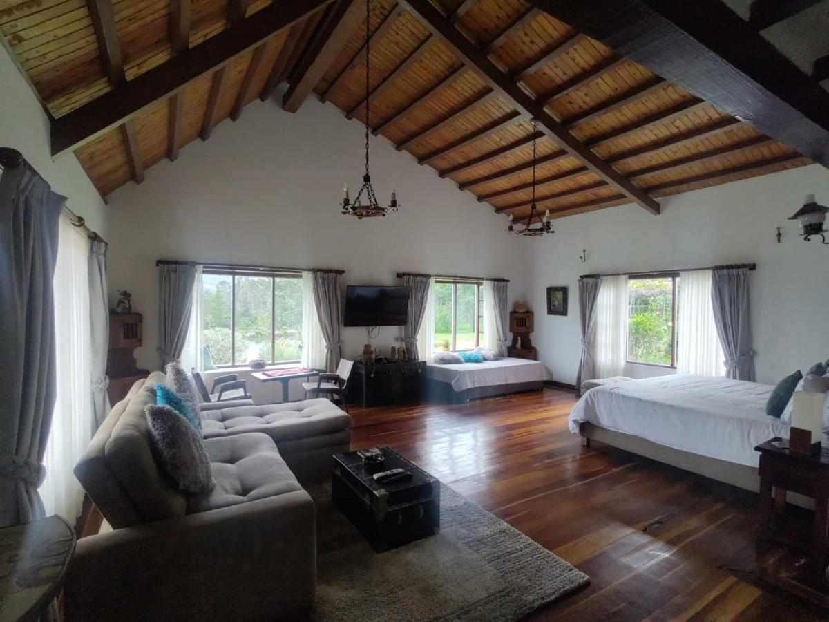 Bed and Breakfast Hacienda El Pinar Del Viento Вілья-де-Лейва Екстер'єр фото