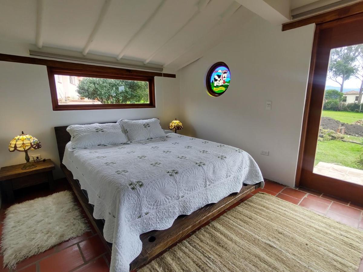 Bed and Breakfast Hacienda El Pinar Del Viento Вілья-де-Лейва Екстер'єр фото