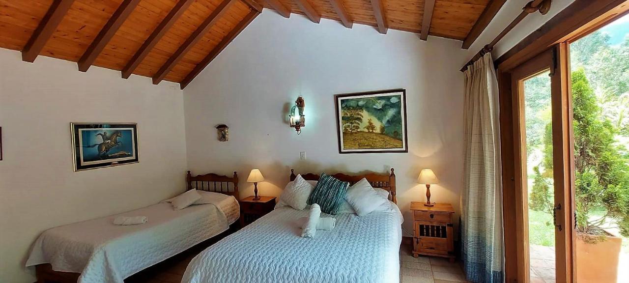 Bed and Breakfast Hacienda El Pinar Del Viento Вілья-де-Лейва Екстер'єр фото
